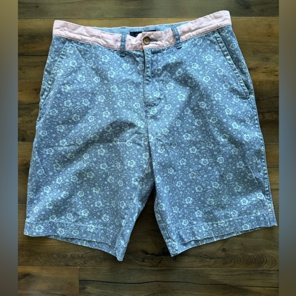 Tommy Hilfiger Blue Floral Chino Shorts | Size 33